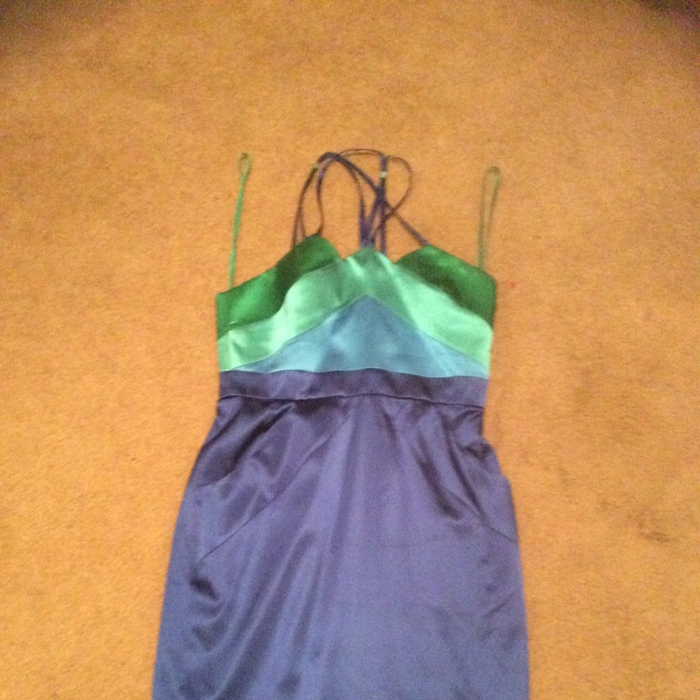 Marc Bouwer size 6 pretty silk dress